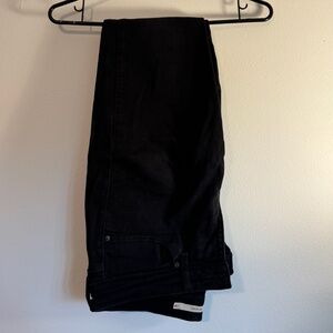 Like new - Women's Levi's 711 Skinny Jeans - Black - 28